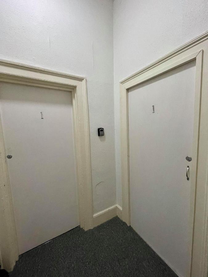 Acora'S Apartments Plymouth Bagian luar foto